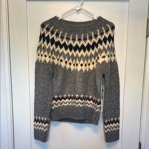 Astr Gray and Black Crew Neck Sweater with Geometric Pattern
